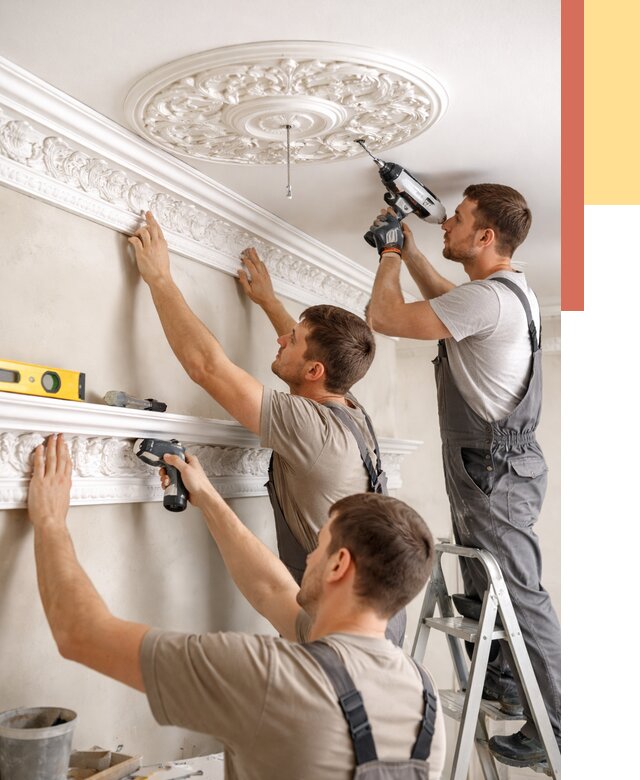 Монтаж лепнины на потолок в Ачинске от 3242 руб. быстро и недорого | ОТДЕЛОЧНИК-Чнс